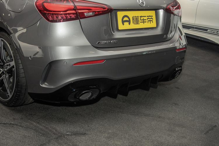 Фото машины 33