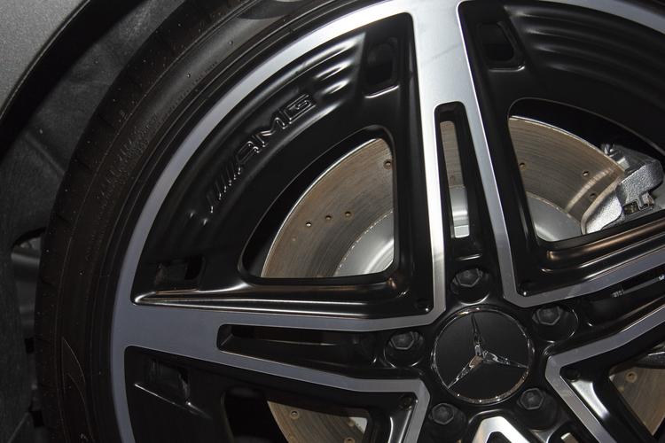 Фото машины 70