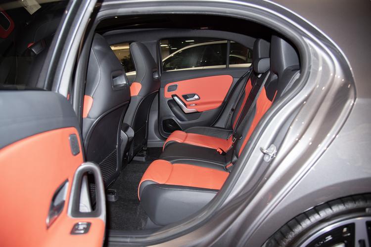 Фото машины 108