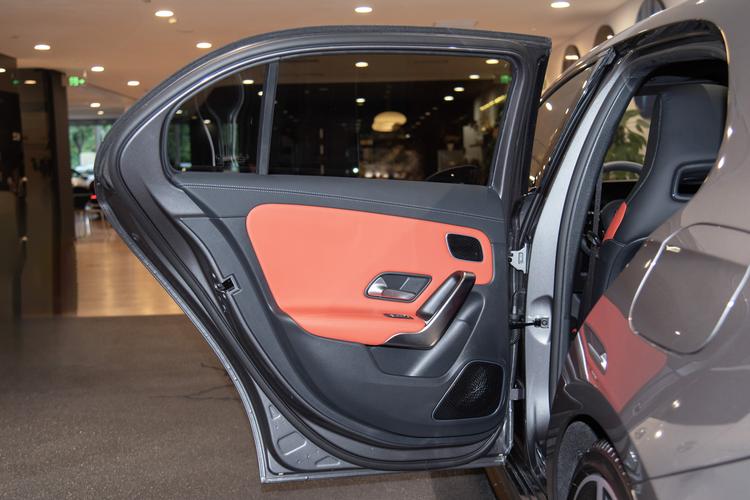 Фото машины 119