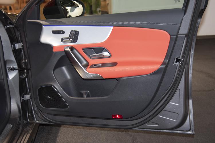 Фото машины 137