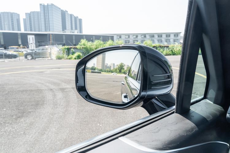 Фото машины 93