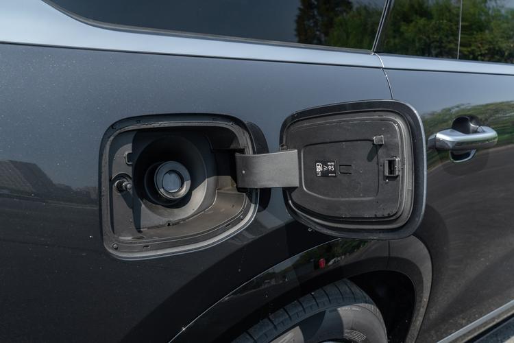 Фото машины 100