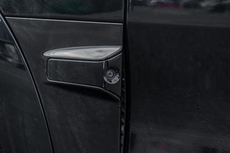 Фото машины 168