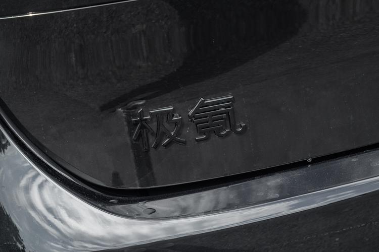 Фото машины 180