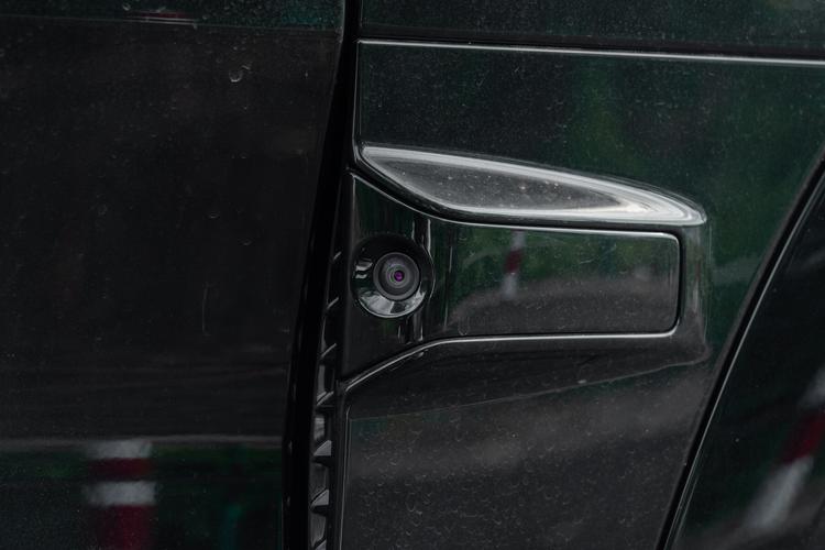 Фото машины 212