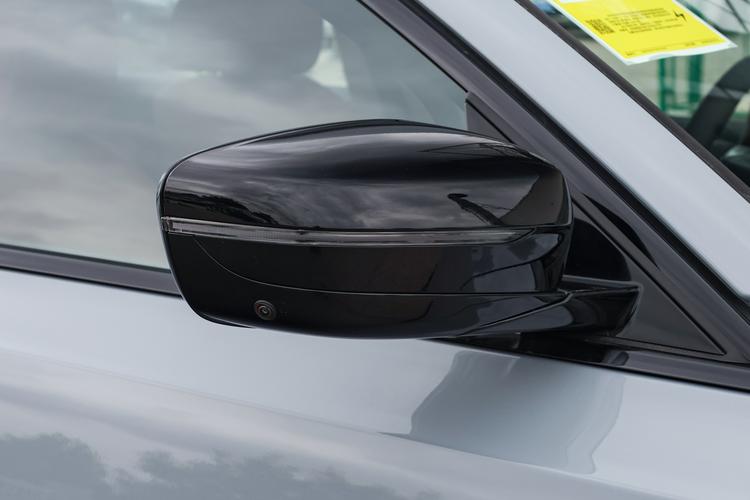 Фото машины 30