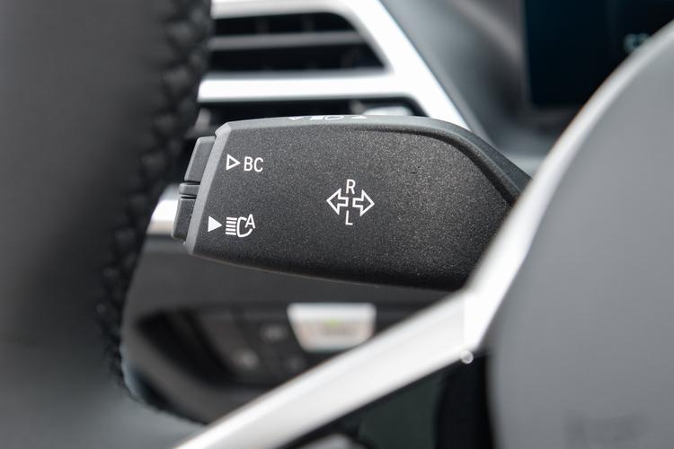 Фото машины 76