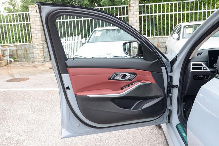 Фото машины 104