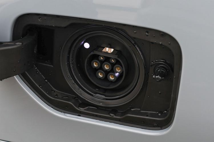 Фото машины 76