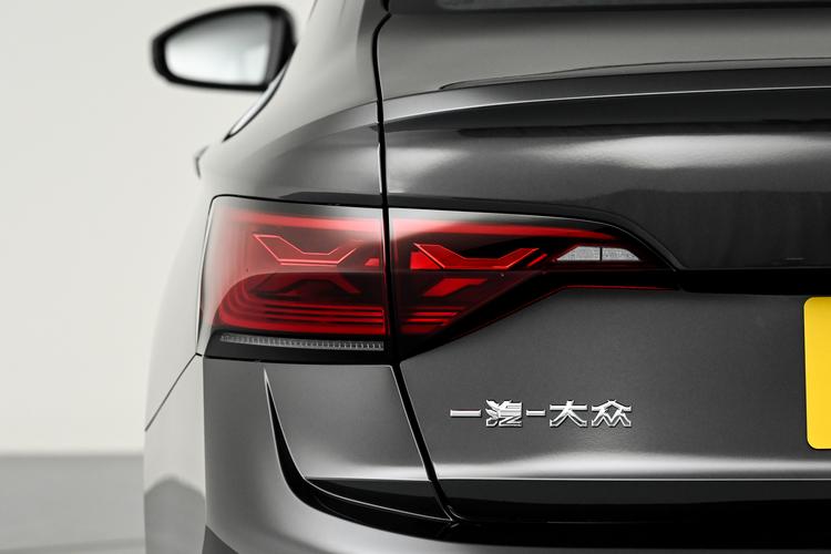 Фото машины 77