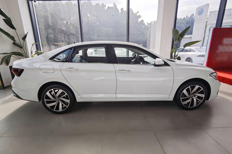 Фото машины 86