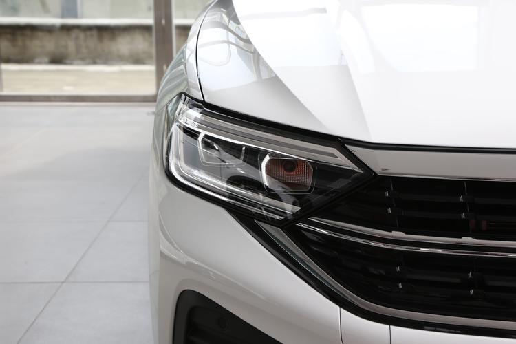 Фото машины 109