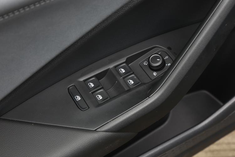 Фото машины 318