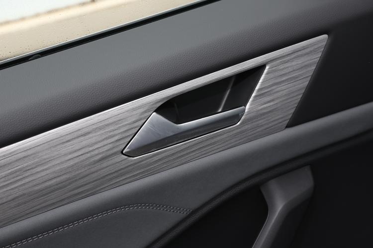 Фото машины 320