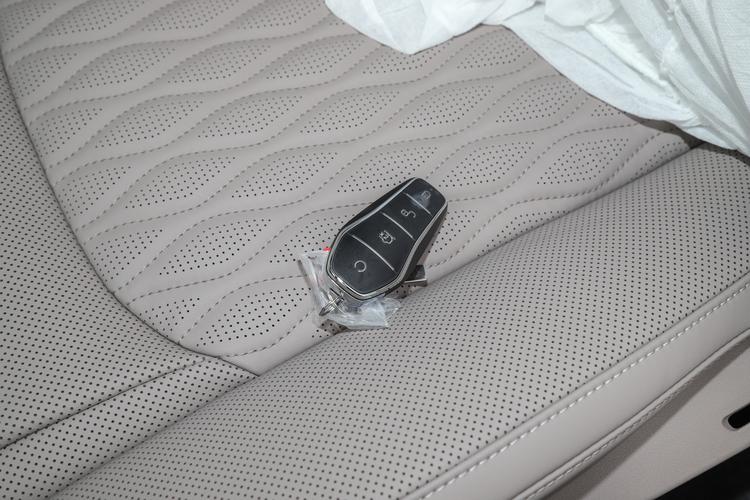 Фото машины 28