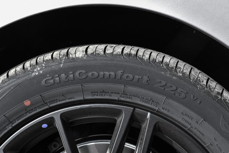 Фото машины 77