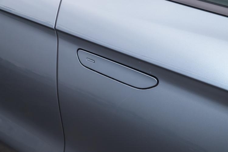 Фото машины 240