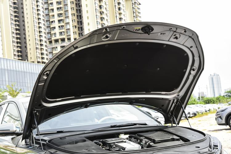 Фото машины 205