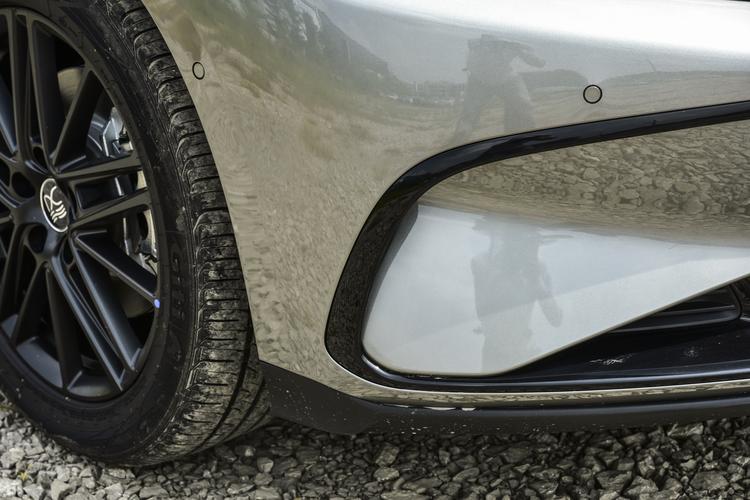 Фото машины 208