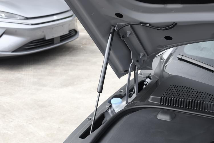 Фото машины 304