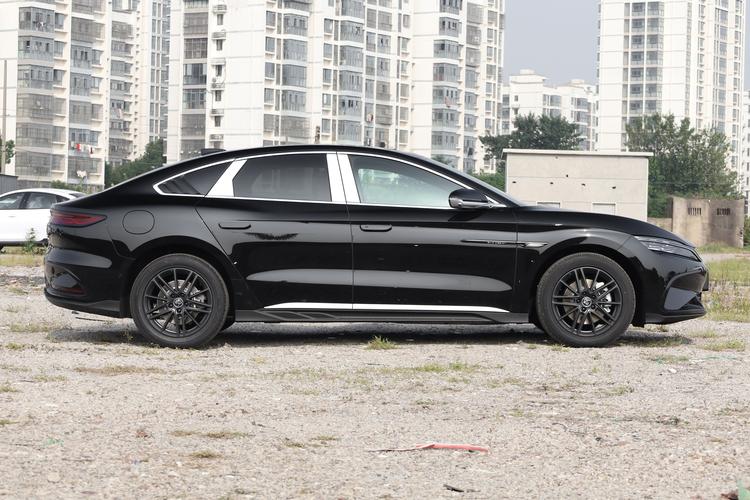 Фото машины 348