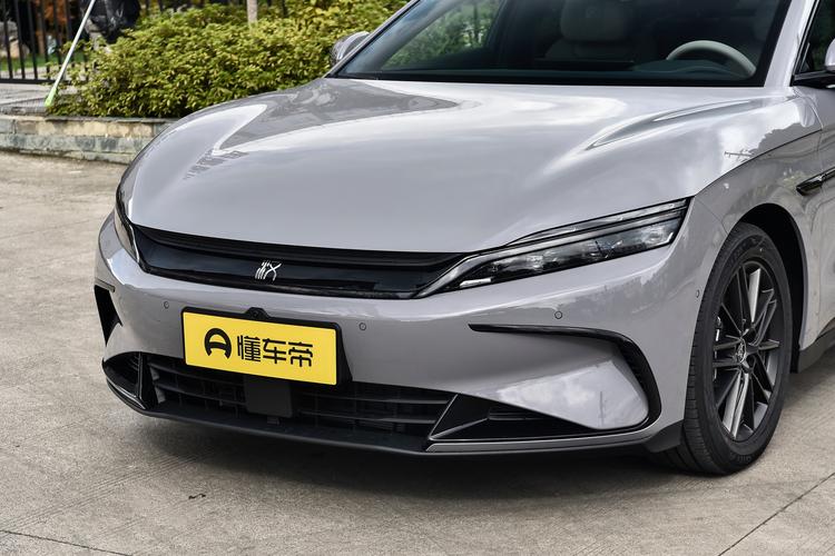 Фото машины 235