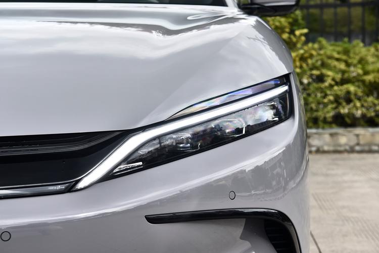 Фото машины 448