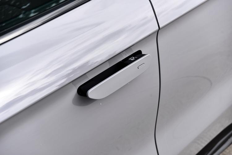 Фото машины 552