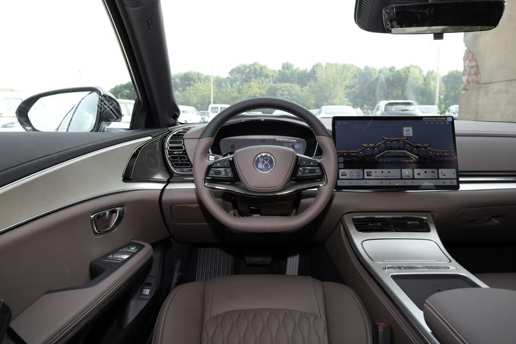 Фото машины 608