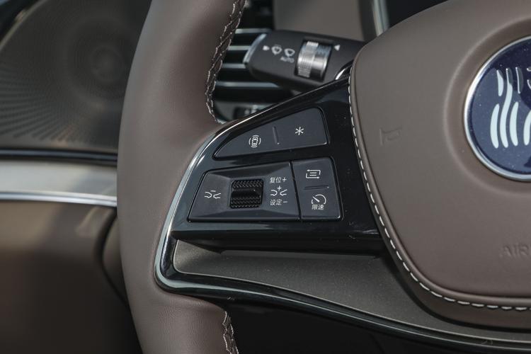 Фото машины 677