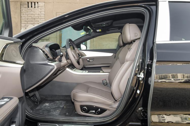 Фото машины 787