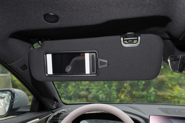 Фото машины 750