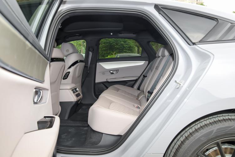 Фото машины 826