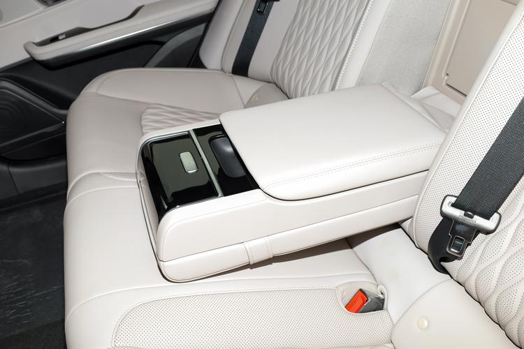 Фото машины 827