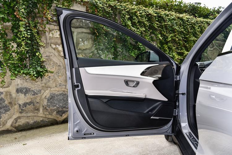 Фото машины 919