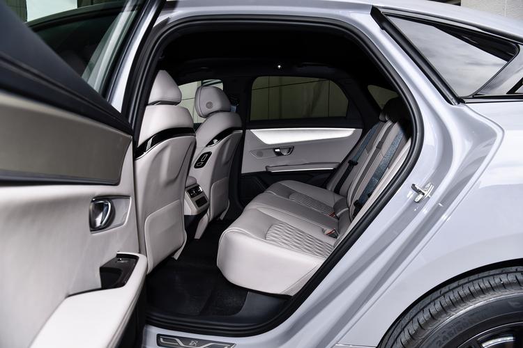 Фото машины 903