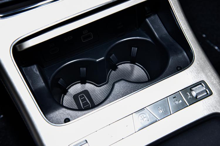 Фото машины 887