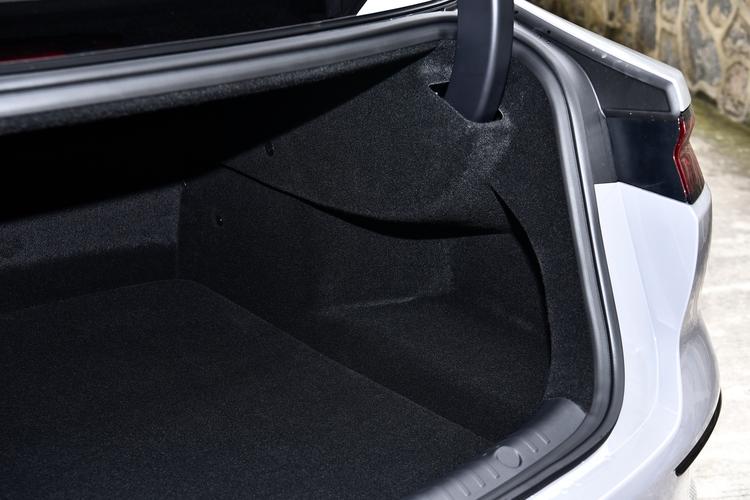 Фото машины 943