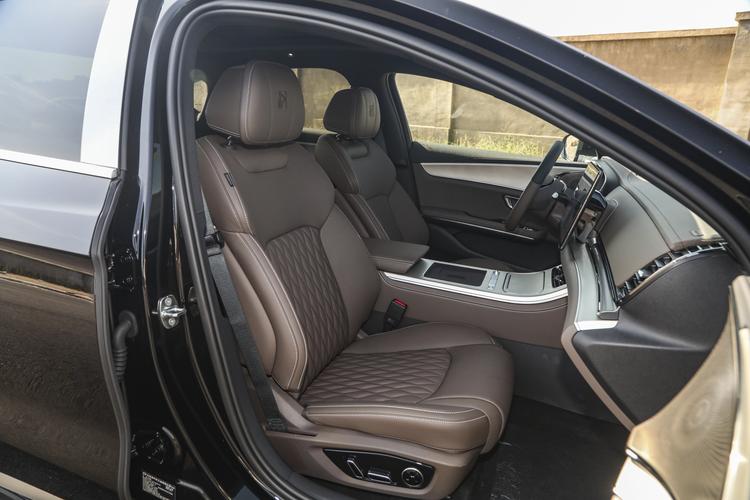 Фото машины 946