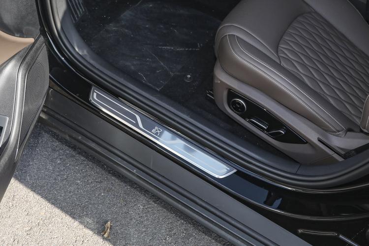 Фото машины 956