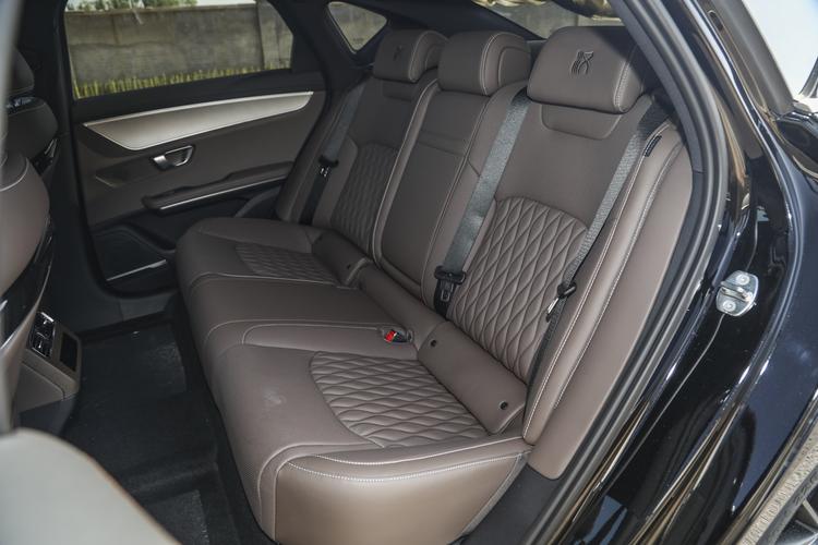 Фото машины 812