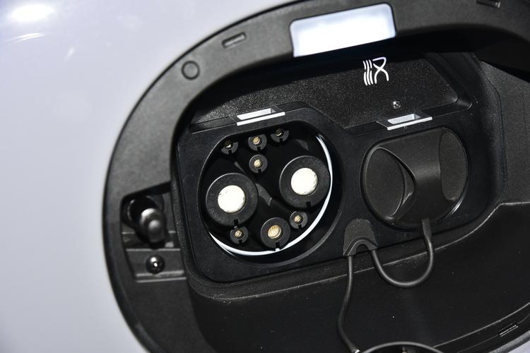 Фото машины 105