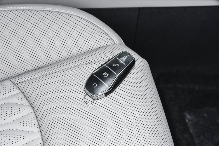 Фото машины 93