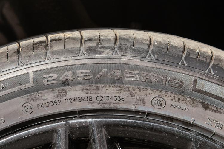 Фото машины 235