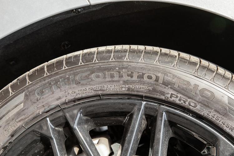 Фото машины 240