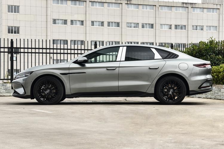 Фото машины 205