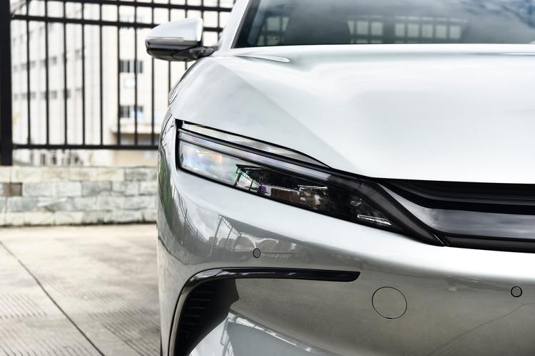 Фото машины 228