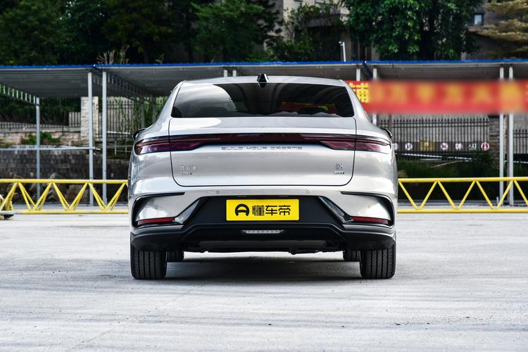 Фото машины 323