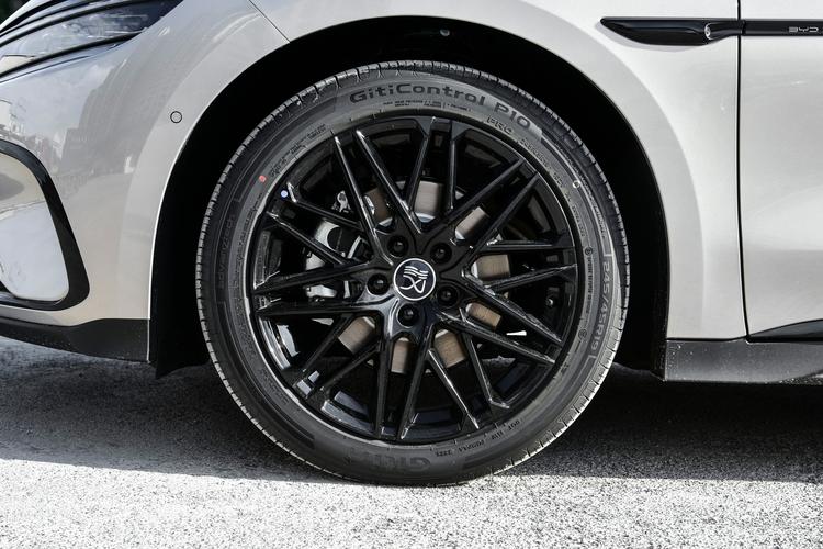 Фото машины 389